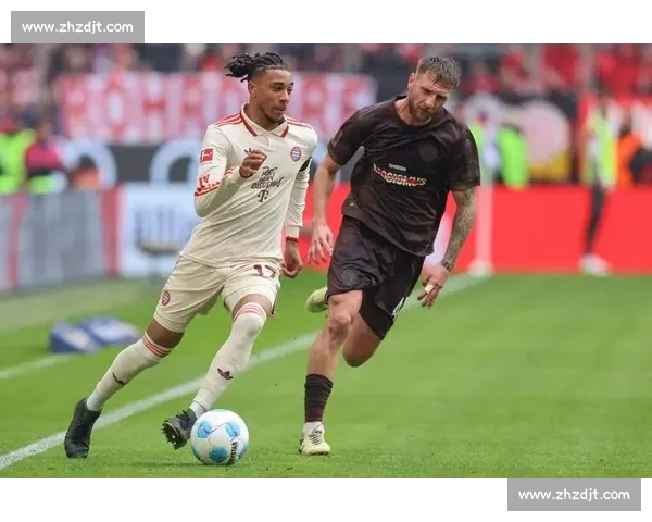 拜仁对阵罗马再度上演欧洲豪门巅峰较量防线与锋线火花激烈对决